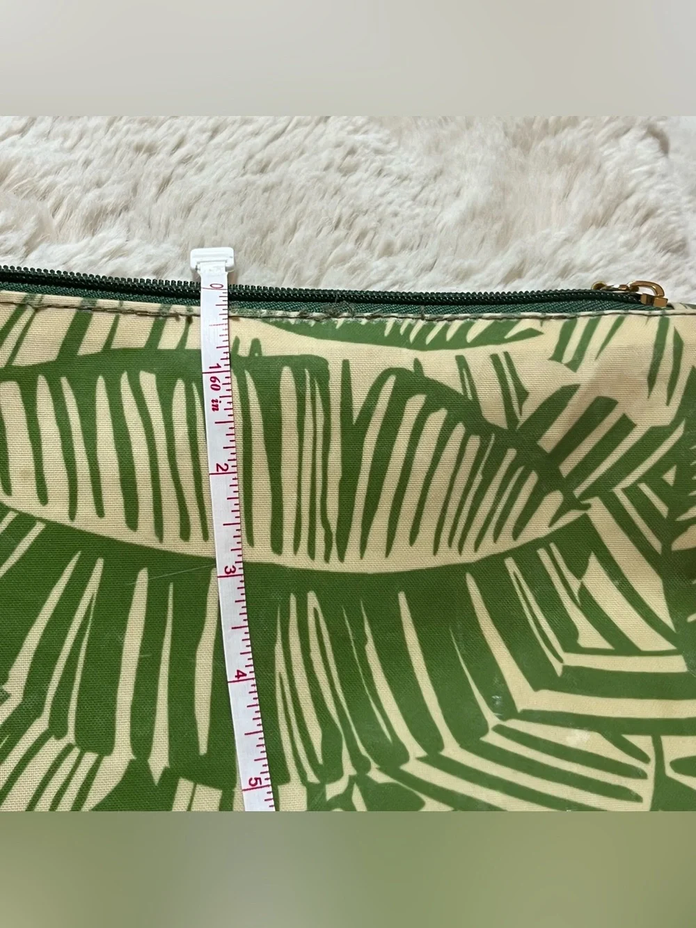 Chico's Cream and Light Green Leaf Print Pouch 02-24